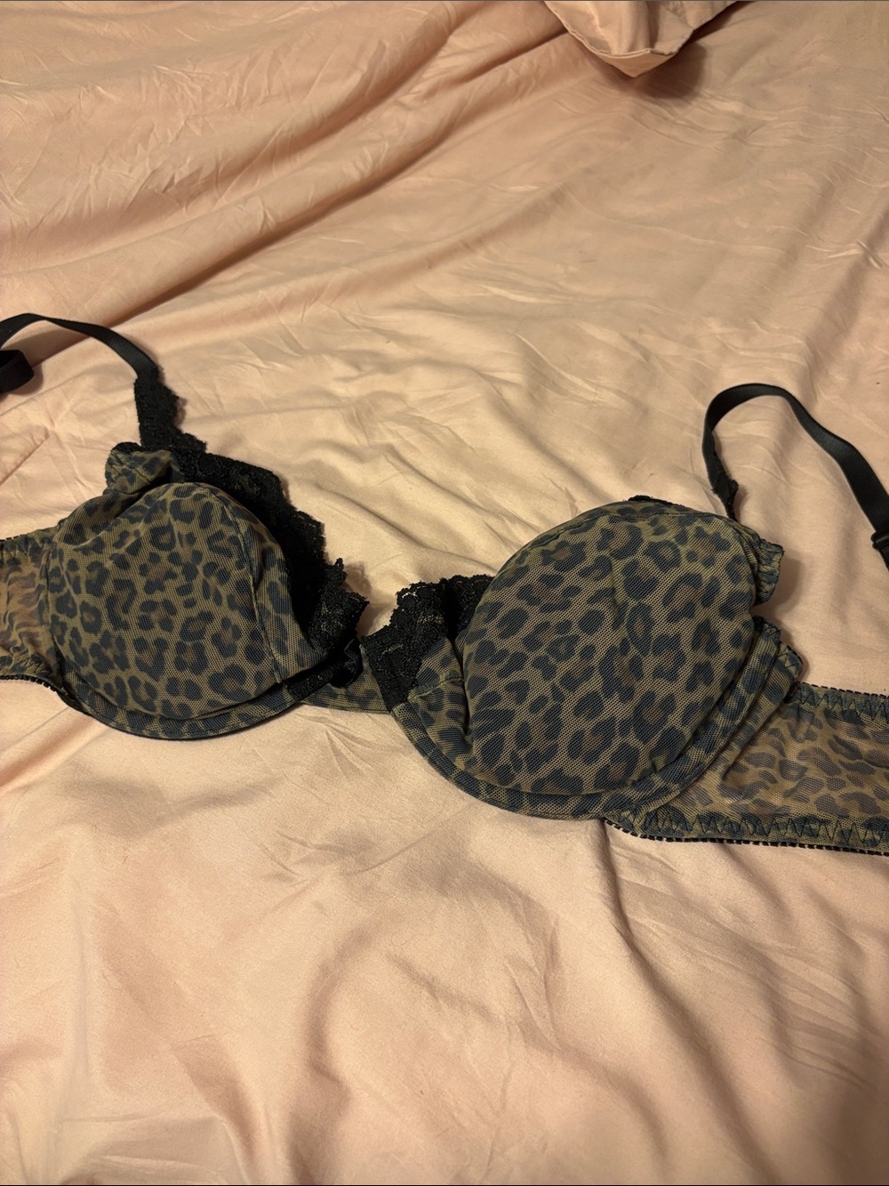 Victoria's Secret Leopard Print Underwire Bra - Black/leopard